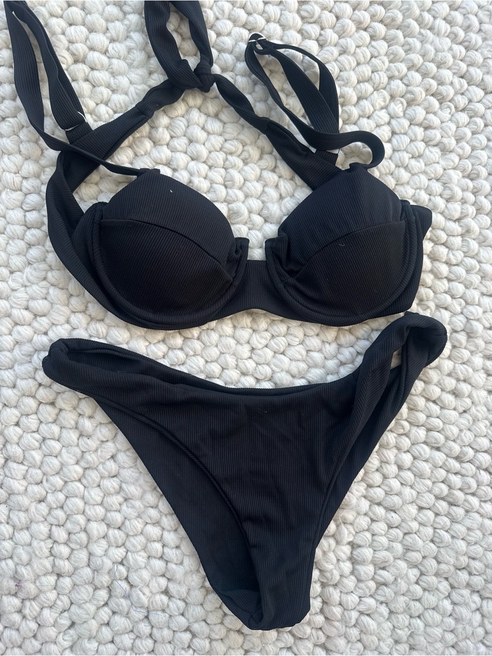 SHEIN Black Ribbed Underwire Bikini Set